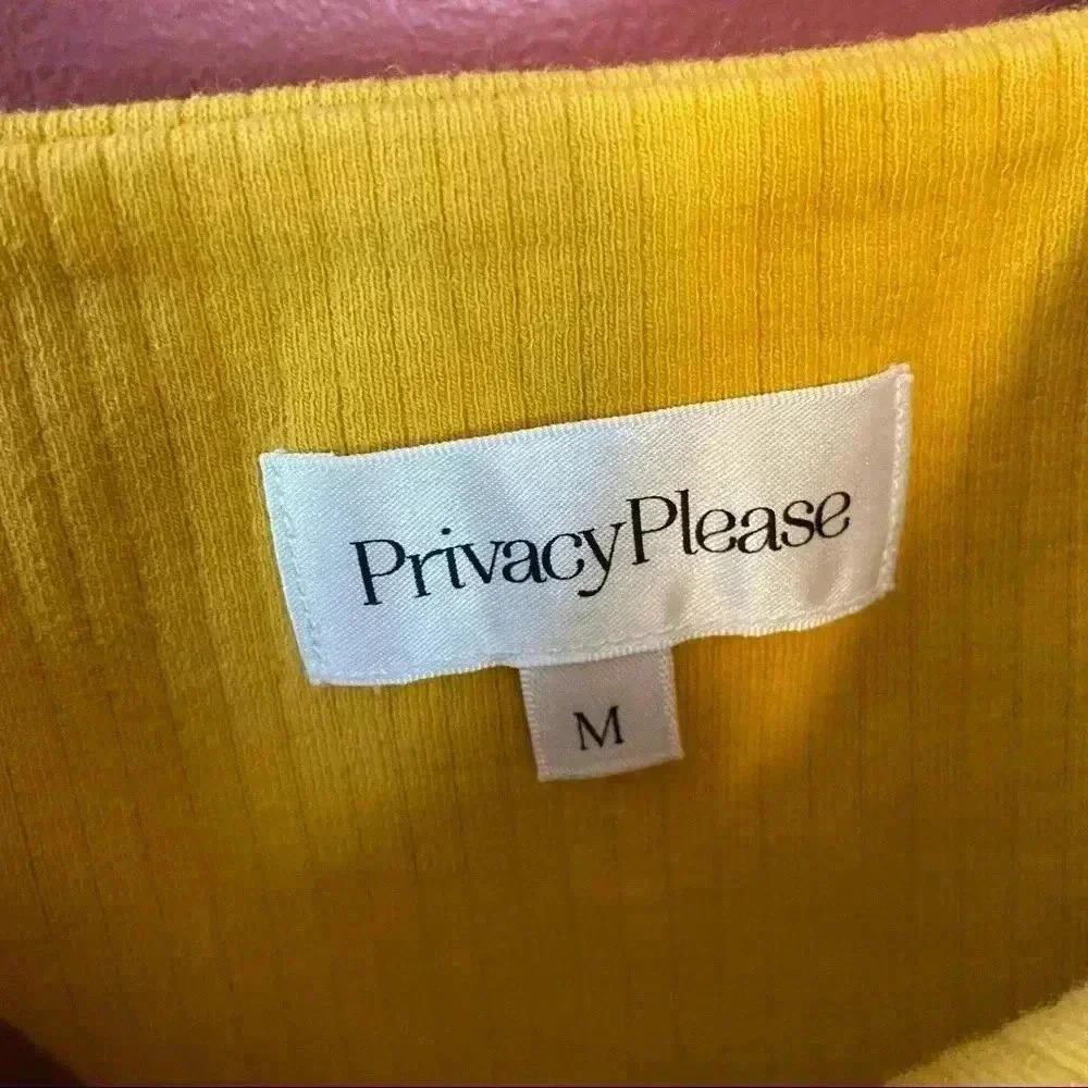 Privacy Please Crop Tank - Picture 3 of 5